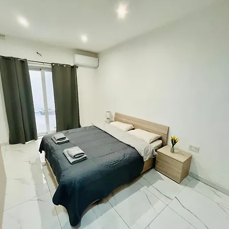 Marina In Area, Private Habitación en casa particular
